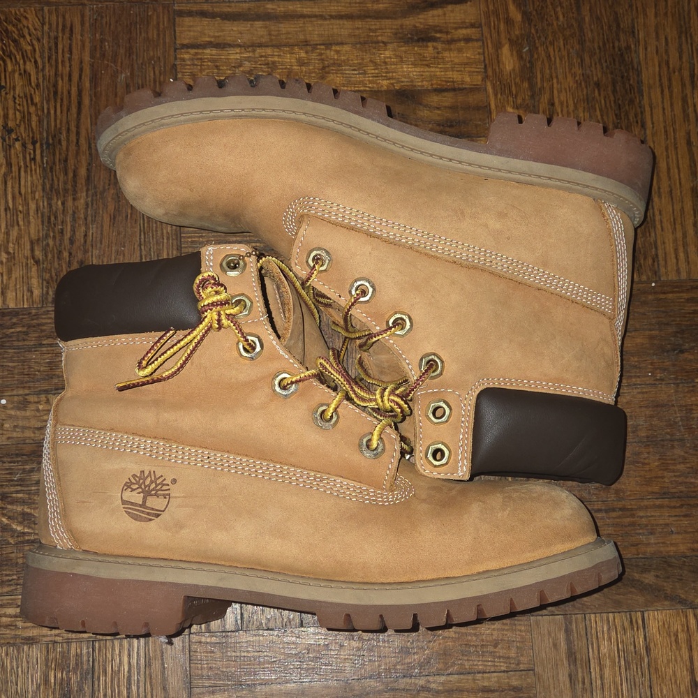 Timberland Boots - Picture 2 of 7